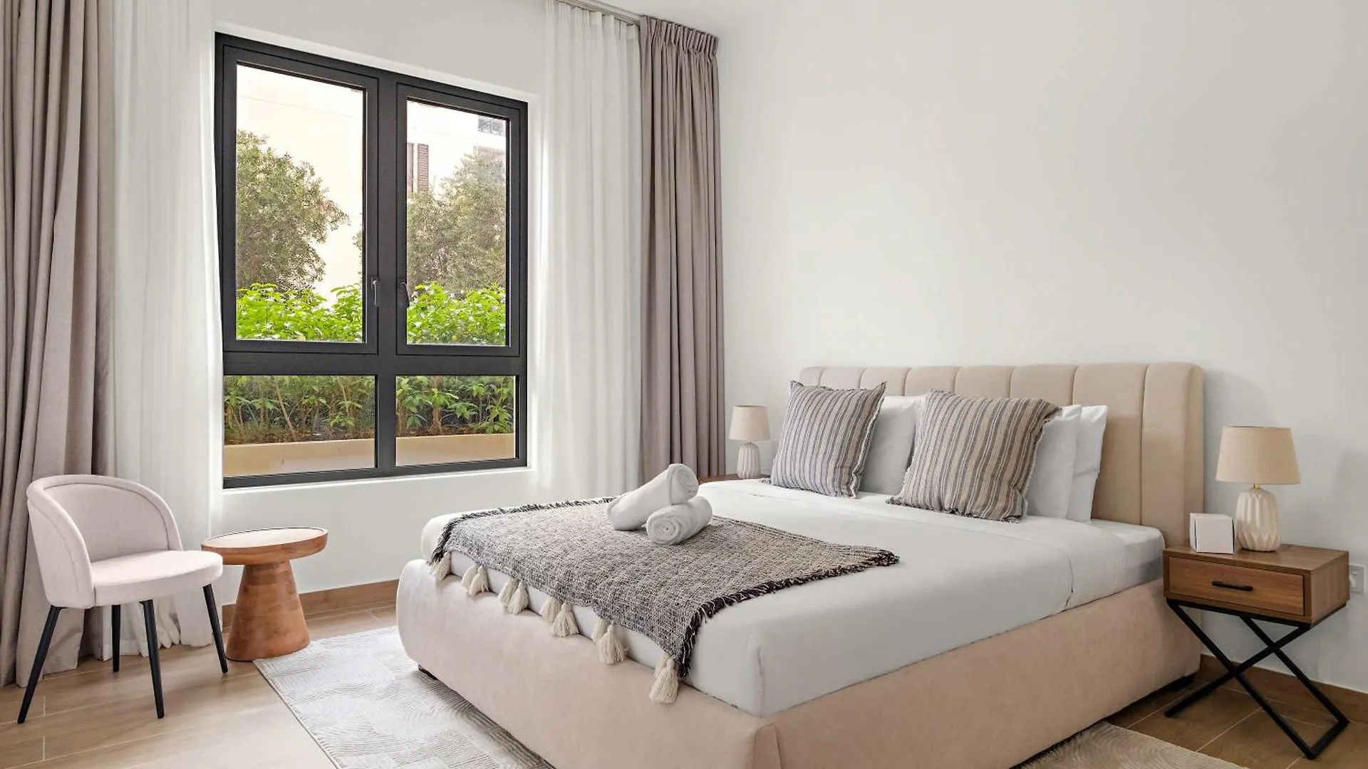Stylish 1Bedroom Apartment In La Sirene In La Mer Dubai United Arab Emirates